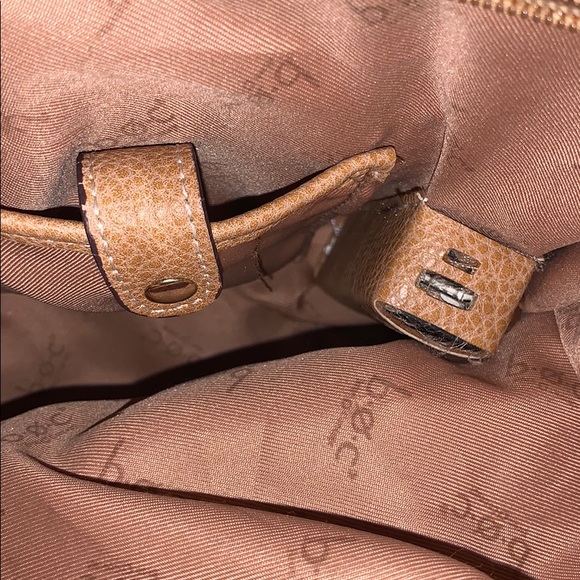 Born concept//Purse with portable charger - Picture 4 of 5